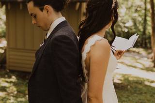 Abbey Hunter Photo - 13