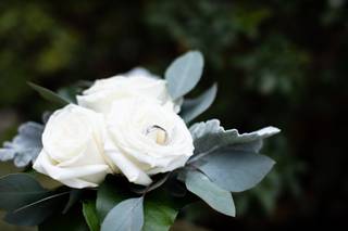 A Man and A Woman Floral Design - 33