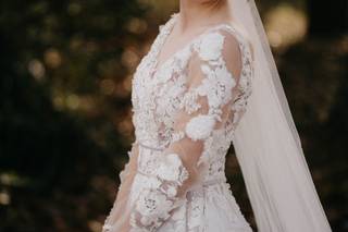 Angela Lynn Photos - 11