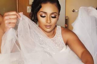 Crystal-Eyez Makeup & Beauty Lounge - 35