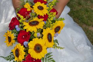 Shelley's Flowers & Gifts - 75