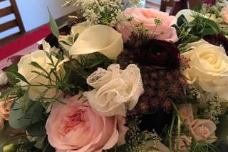 Petals to Pines Floral Located at 101 Market - 33