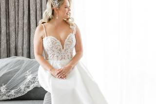 Bombshell Makeovers - 36
