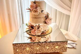 Creative Cakes and Candies - 66