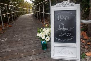 Simple Weddings - 33
