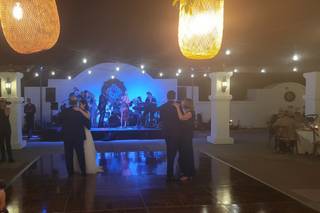 Undercover Live Entertainment - 23