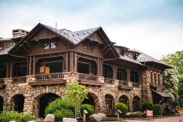Bear Mountain Inn 1