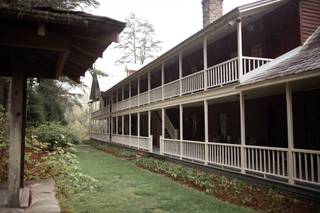 Glen-Ella Springs Inn - 10