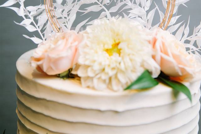 Flour Girl Wedding Cakes 5