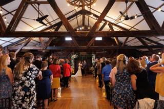 The Old Lantern Inn and Barn - 11