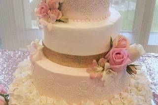 Loving Traditions Cakery LLC - 8