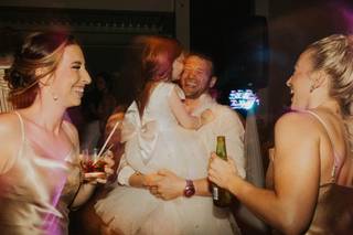 Media Entertainment - 15
