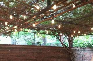 Iron Gate Restaurant - 17