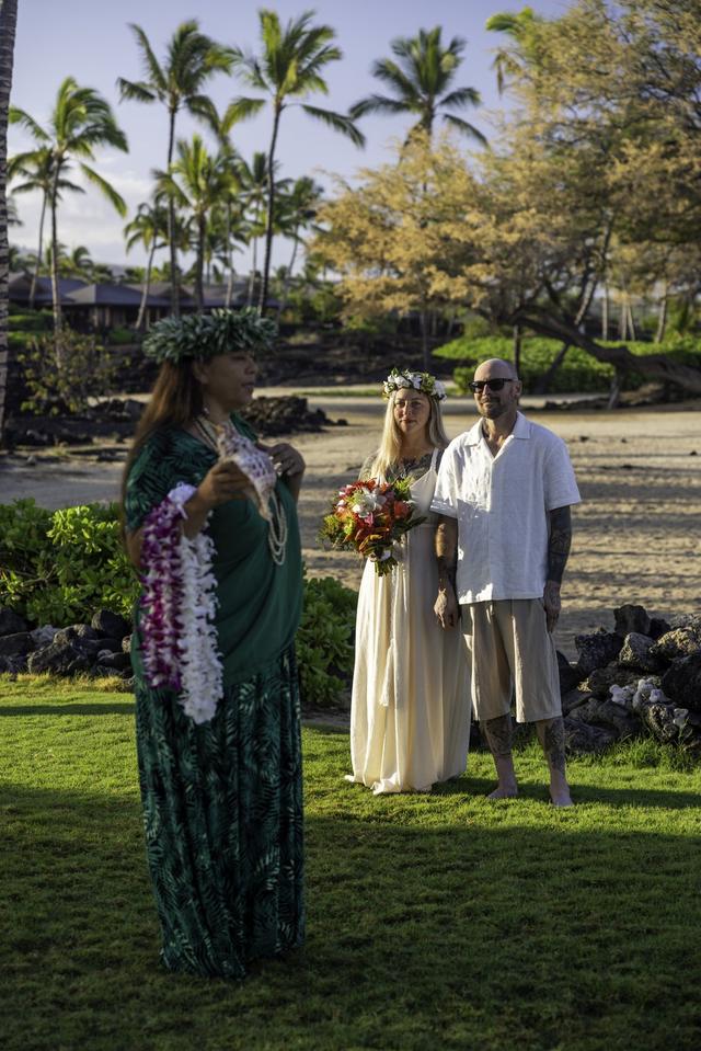 Hawaiian Style Beach Weddings with ALOHA - 2