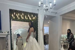 Vanessa Alfaro Bridal & Couture - 30
