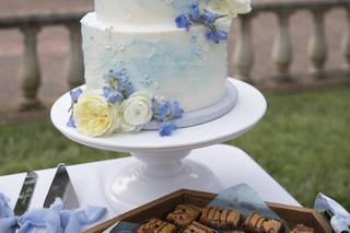 Incredible Edibles Bakery - 13