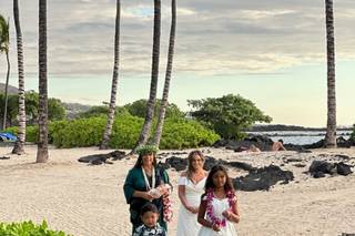 Hawaiian Style Beach Weddings with ALOHA - 18