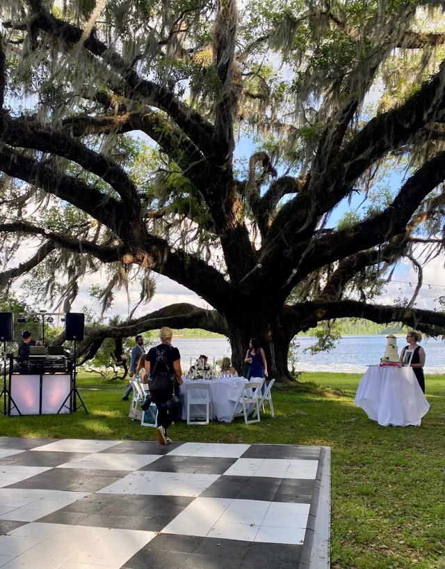 Best Day Ever Events and Rentals LLC - 2