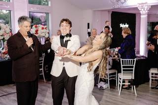 106.1 Kiss FM DJ Michael Blake presents Pro DJ Wedding - 8