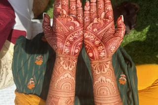 Sheetal's Henna designs - 22
