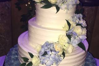 Creative cakes By Donna - 85