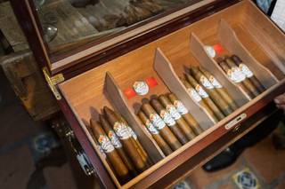 González Clavell Cigars Entertainment - 9