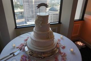 Sprinkles Custom Cakes - 55
