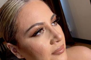 Anna Marti Makeup - 1