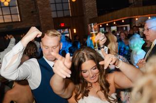 Pro Dj Entertainment & Pro Photo Booths - 5