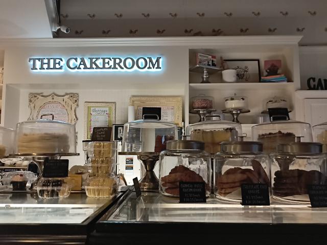 The CakeRoom Bakery - 3