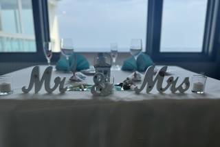 McLoone's Pier House - 7