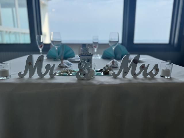 McLoone's Pier House - 4