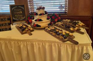 Diane's Patisserie - 10