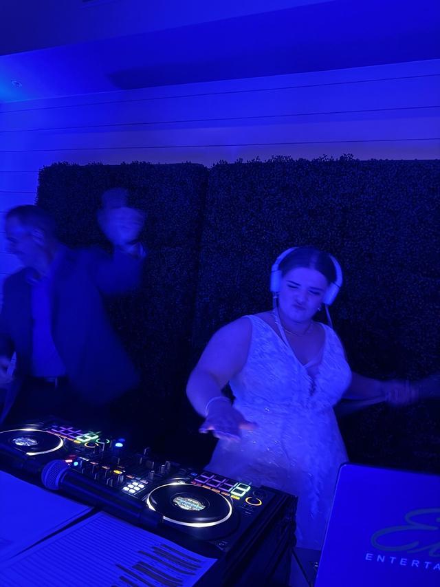 Elite Entertainment - 2
