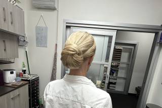 Kristina Overton Onsite Hair & Makeup - 9