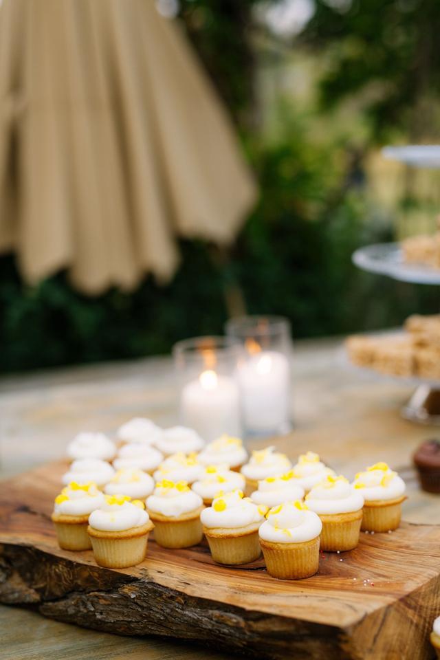 LuAnn's Cupcakes & Bakery - 3