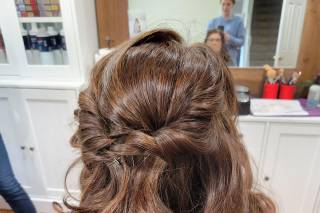 Gorgeous Locks and Makeup - 5