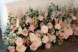 Monzie's Floral Design - 7