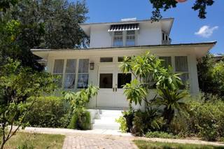 The Bryan House - 26