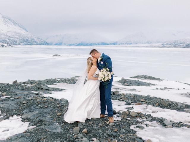 Hope Alaska's Bear Creek Lodge - 1