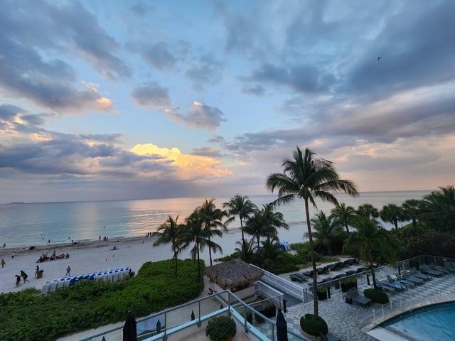 DoubleTree Ocean Point Resort & Spa - 4