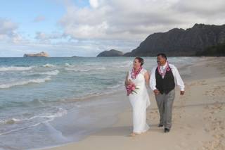 Sweet Hawaii Wedding - 26