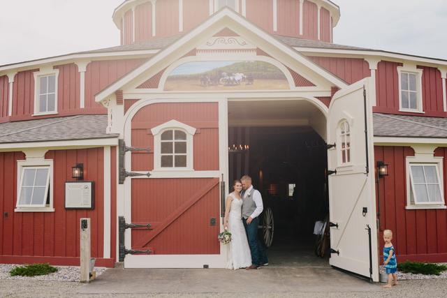 The Round Barn at Twin Bridges - 4