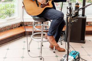 Andrew Gabriel Guitar & Vocals - 6