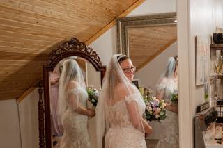 Emerald Bridal Lounge - 9