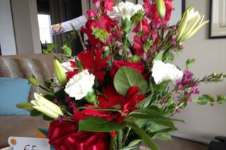 Shell's Petals Florist - 37