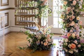 Floreal Blooms Rental Boutique - 10