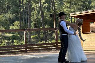 The Cabins on Strawberry Hill - 22