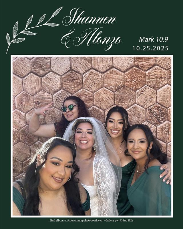 Fantastic Snap Photobooth - Photo Booth Rental - 2