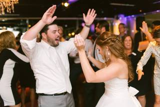 Encore Entertainment Disc Jockey Services - 9